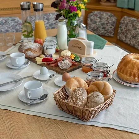 Pensjonat Erlebenswert Bauernhof Gruber