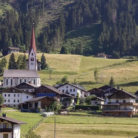 Erlebenswert Bauernhof Gruber 4*